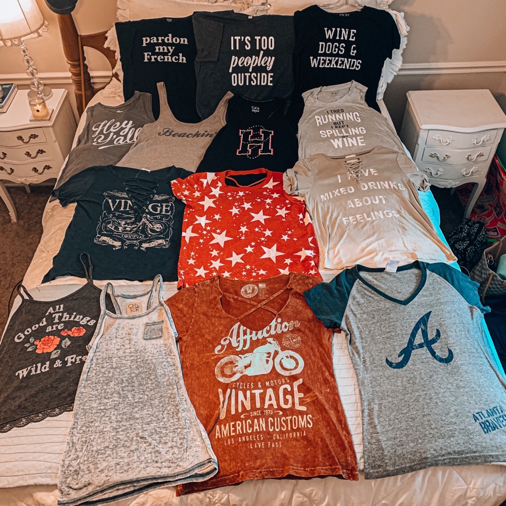 FOR SALE GRAPHIC TEE’S + TANKS SIZE XS,S,M,L